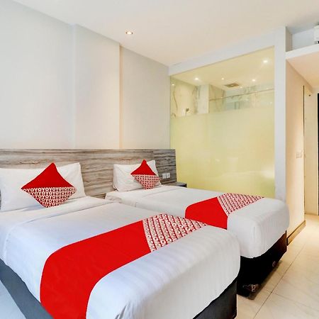 OYO Flagship 90775 I Sleep Hotel Bandung Exterior foto