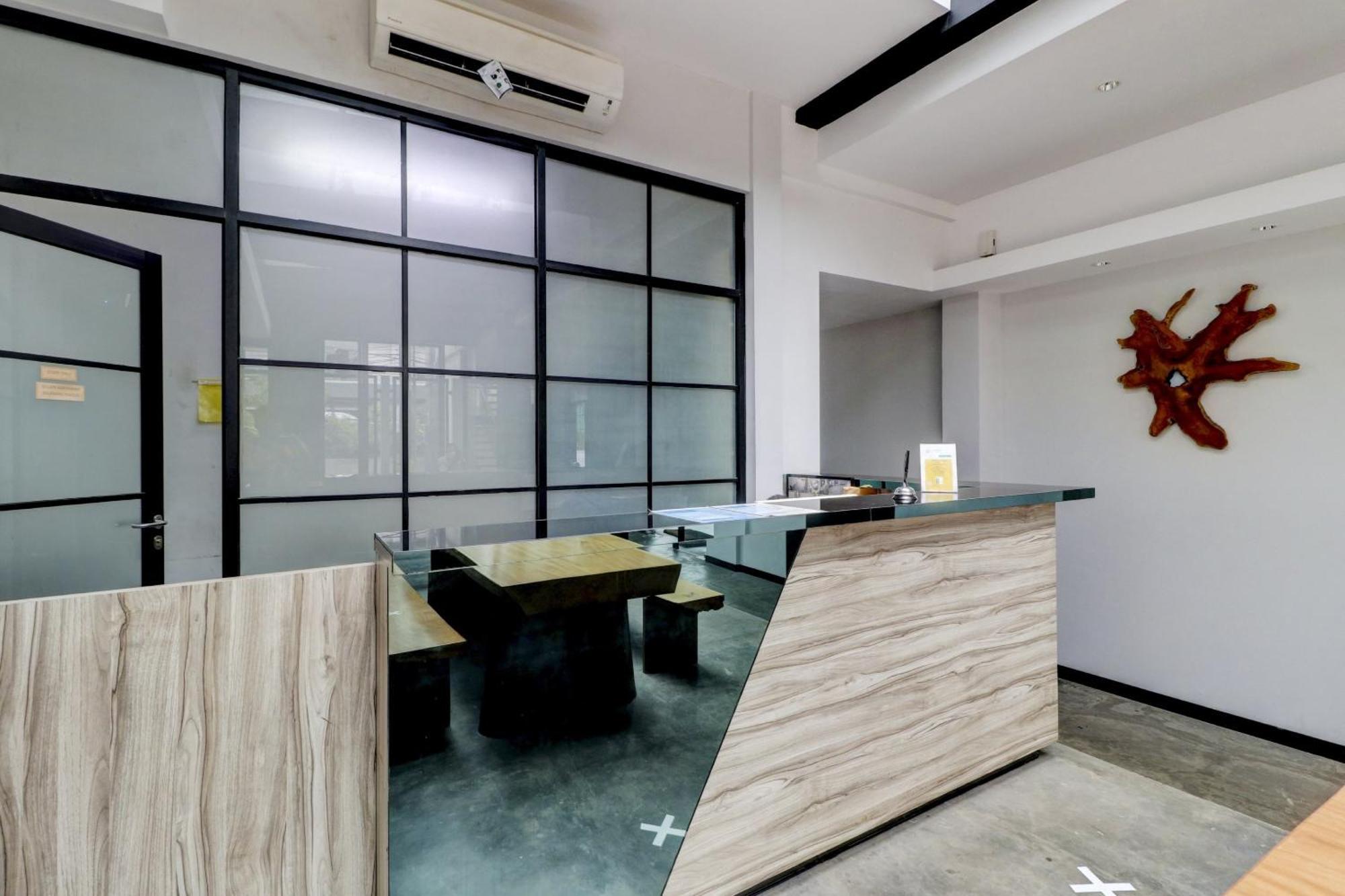 OYO Flagship 90775 I Sleep Hotel Bandung Exterior foto