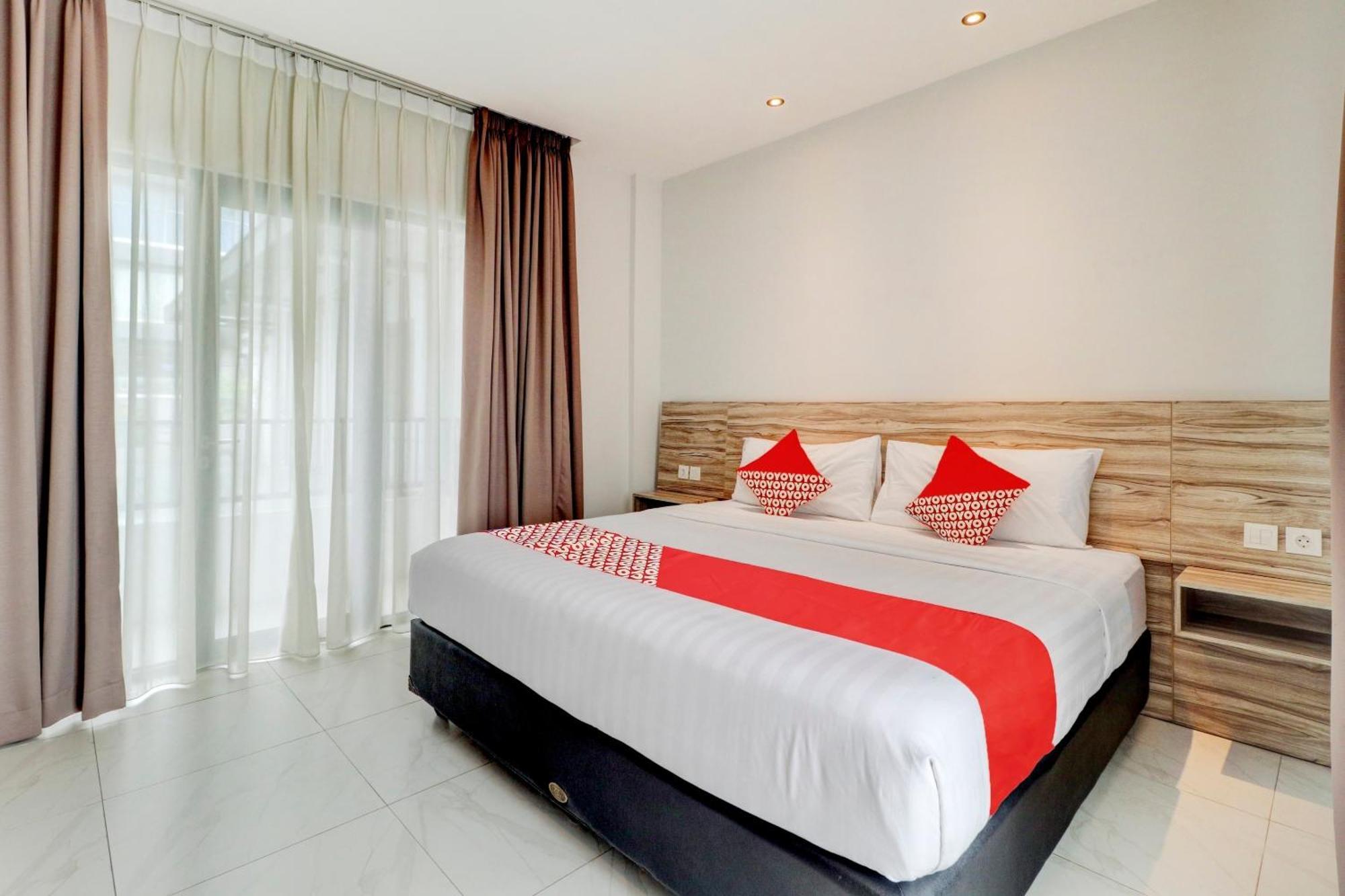 OYO Flagship 90775 I Sleep Hotel Bandung Exterior foto