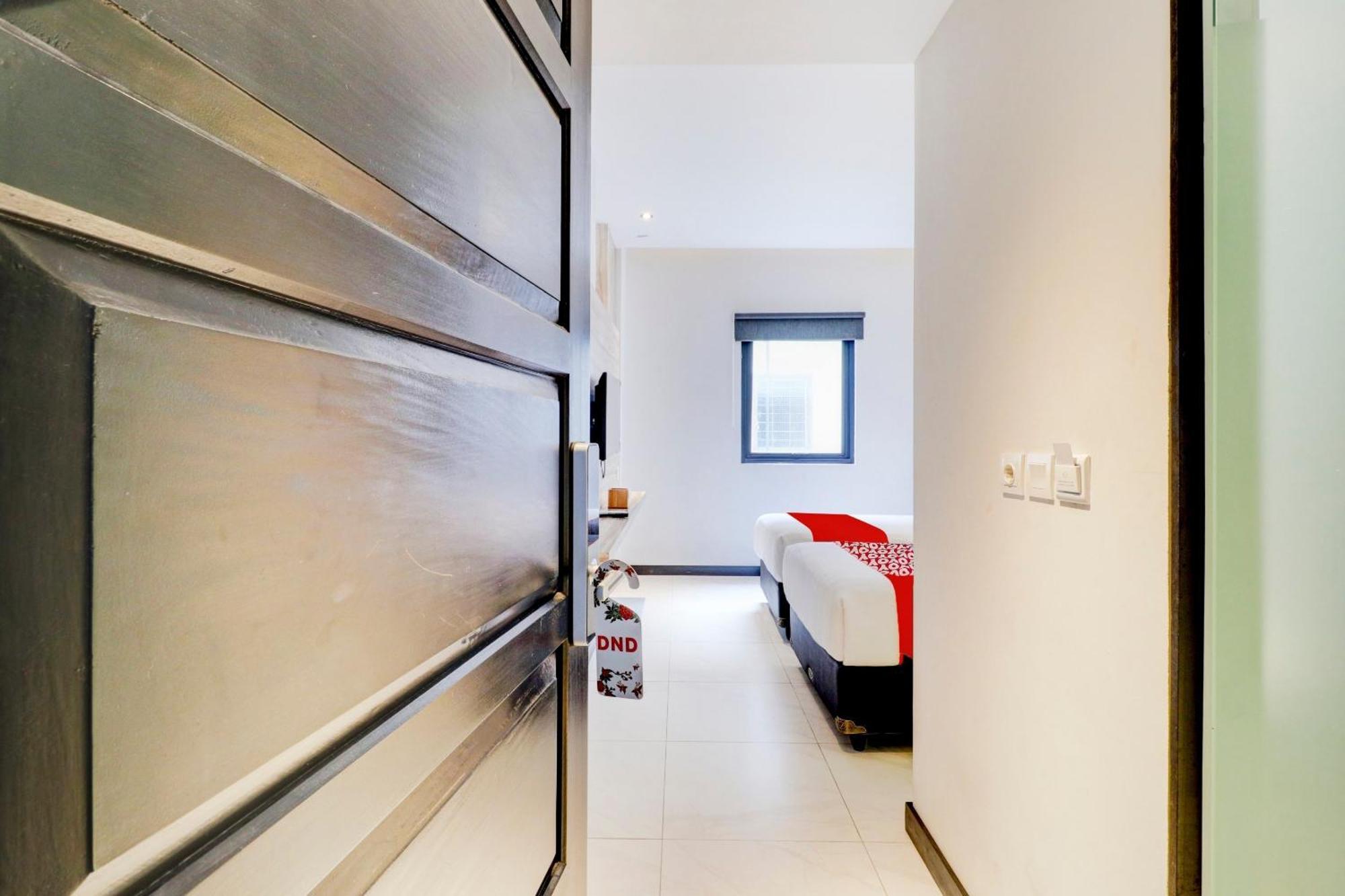 OYO Flagship 90775 I Sleep Hotel Bandung Exterior foto
