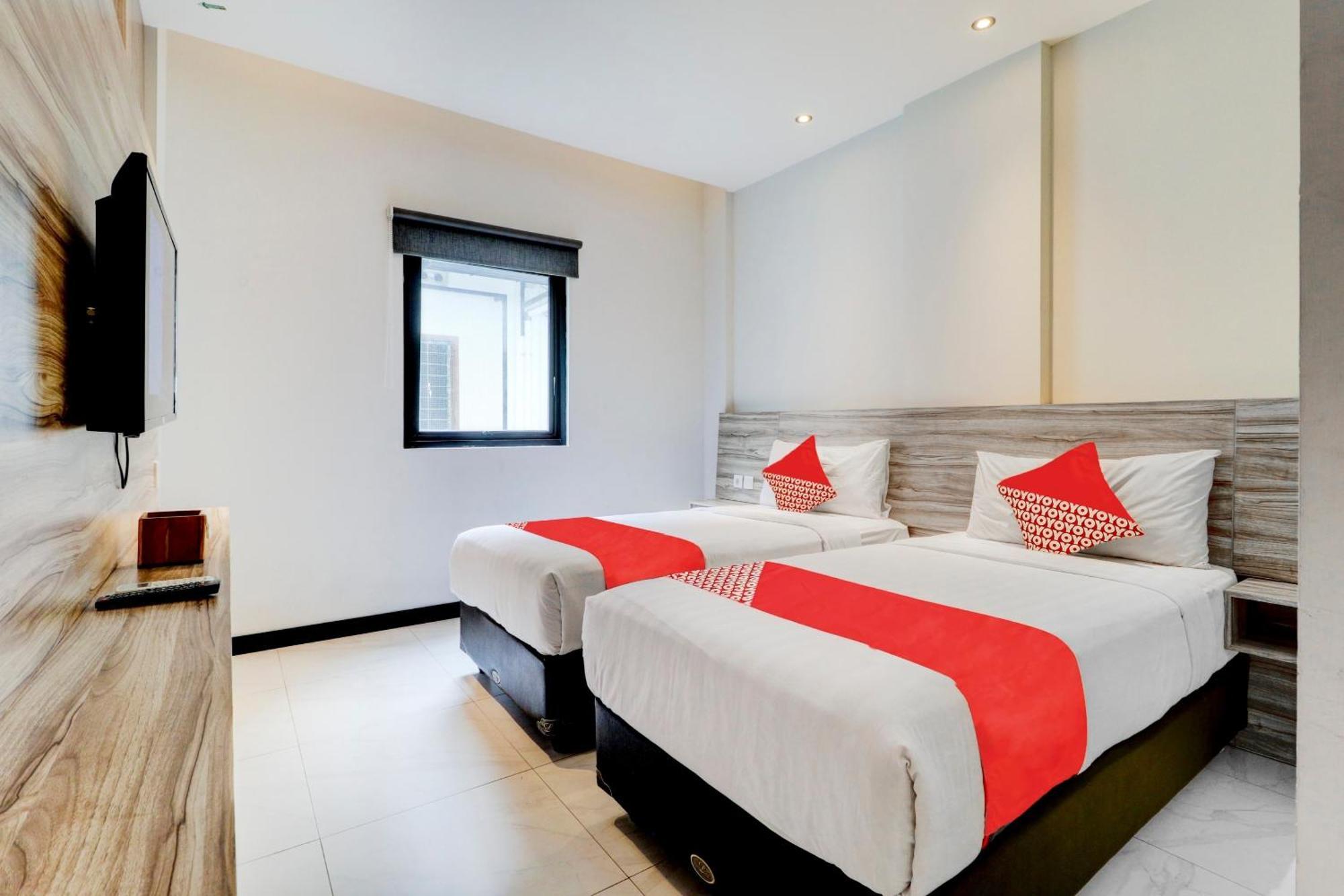 OYO Flagship 90775 I Sleep Hotel Bandung Exterior foto