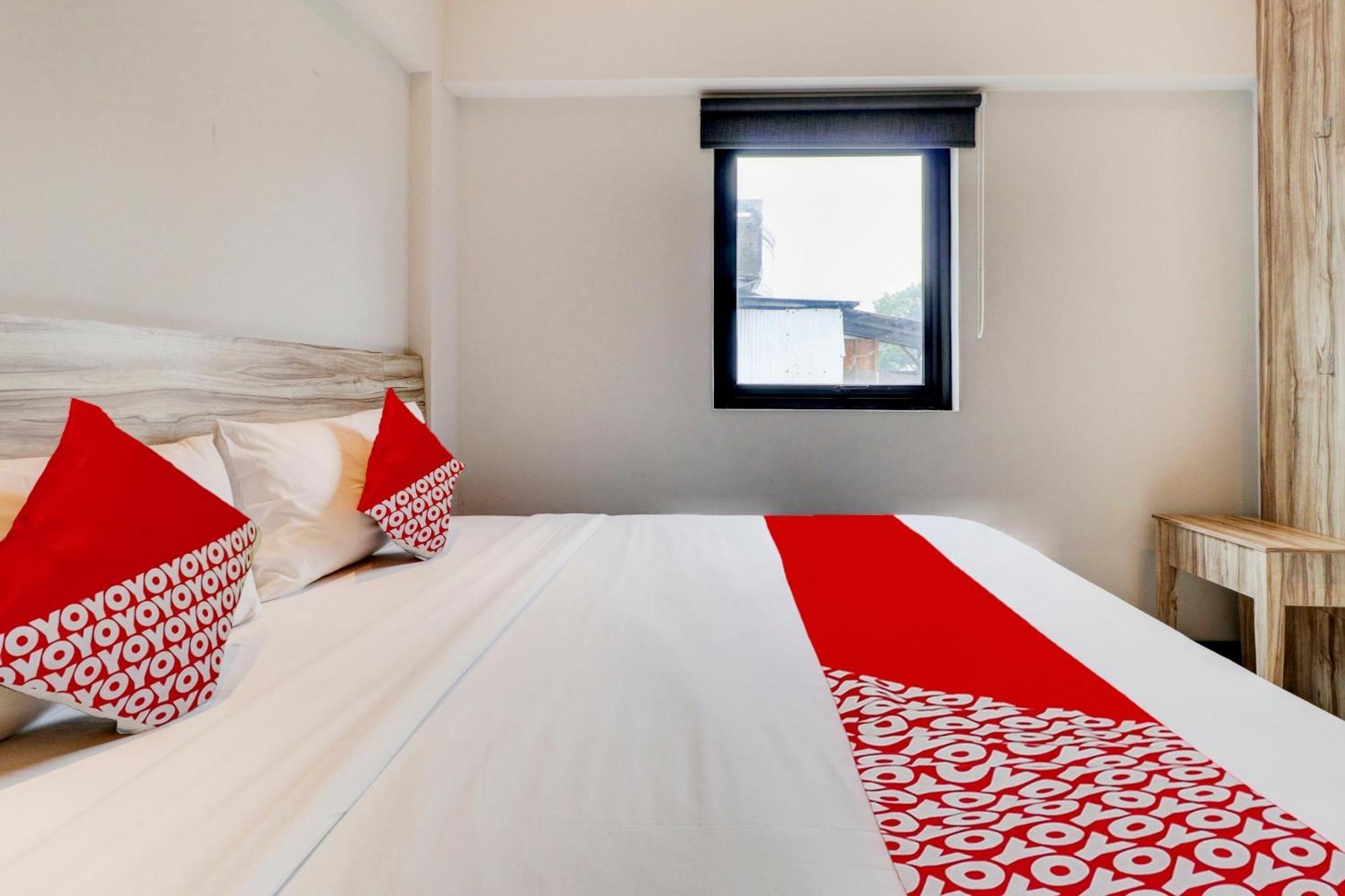 OYO Flagship 90775 I Sleep Hotel Bandung Exterior foto